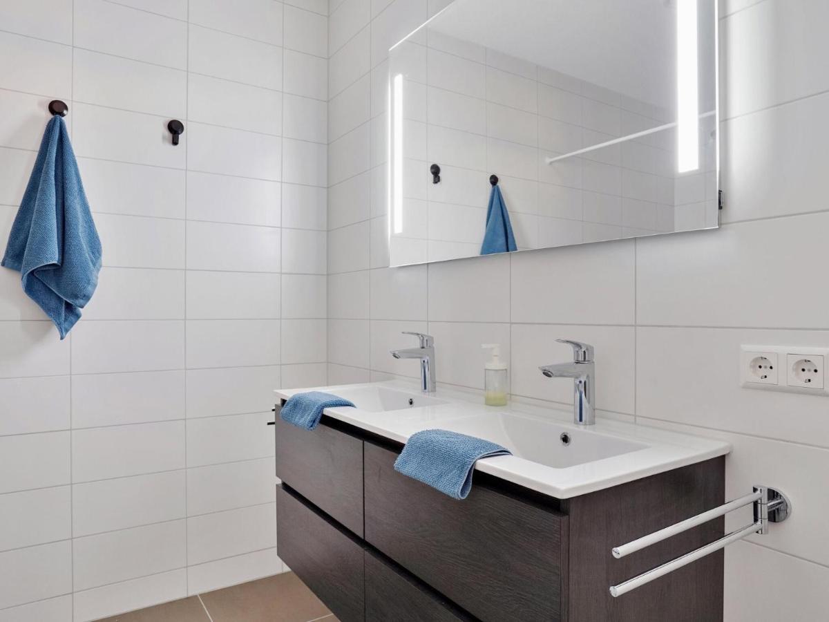Modern With Harbour View In Appartement *