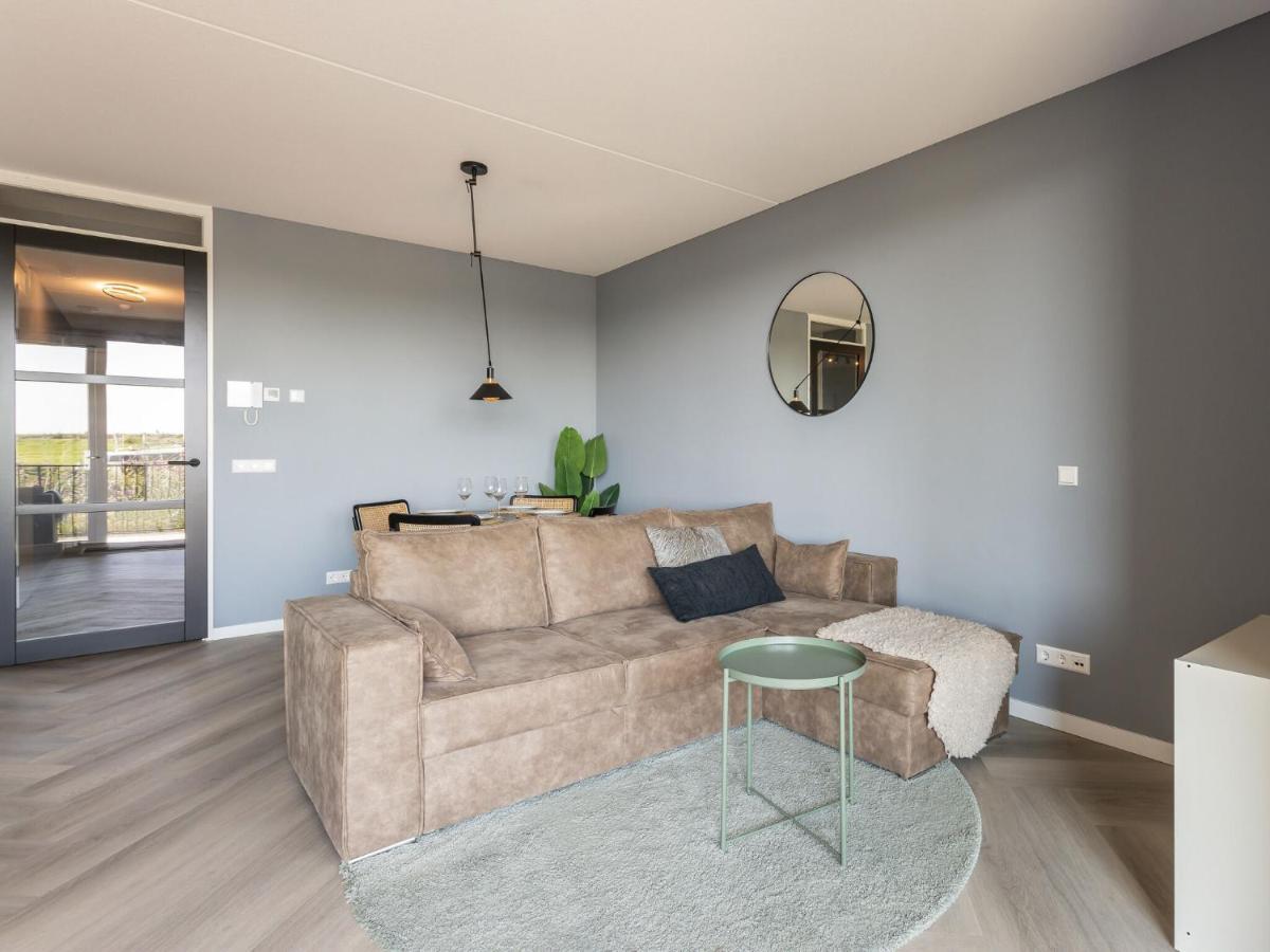 Appartement Modern With Harbour View In *