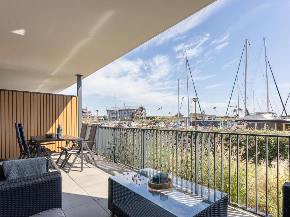 Modern With Harbour View In Appartement