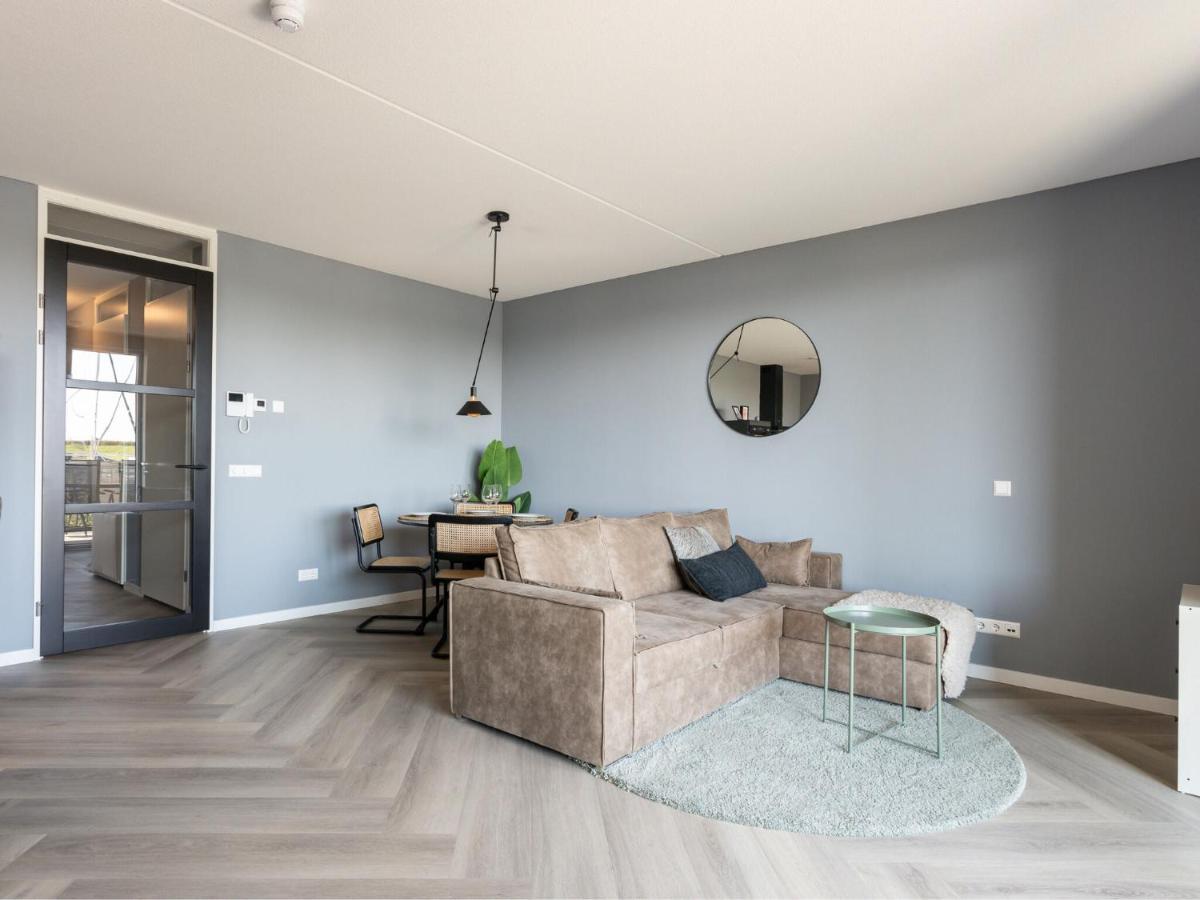 Modern With Harbour View In