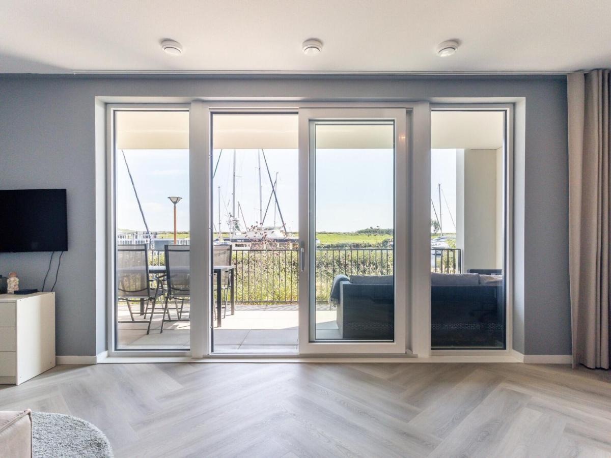 Modern With Harbour View In Appartement