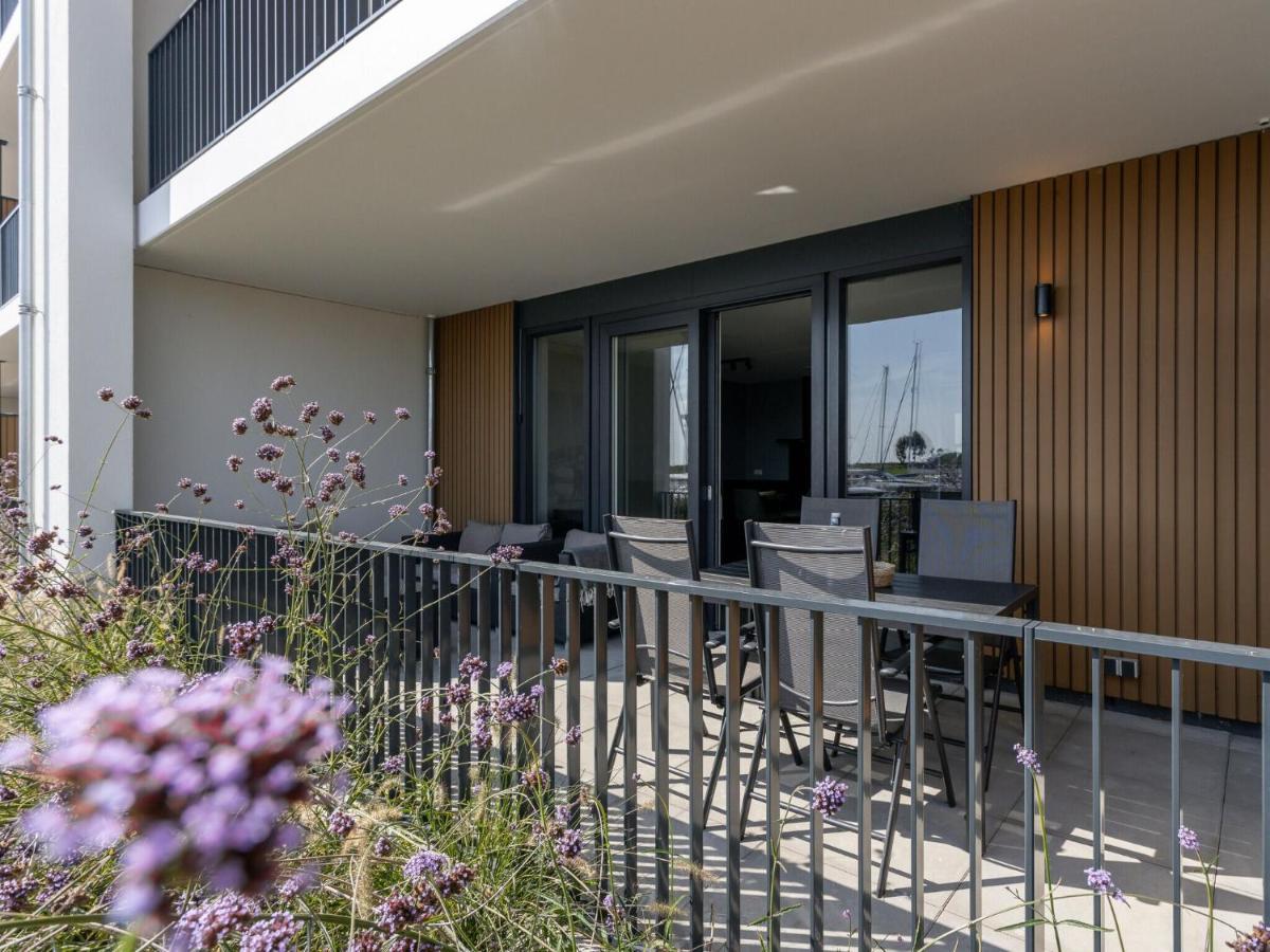 Appartement Modern With Harbour View In *